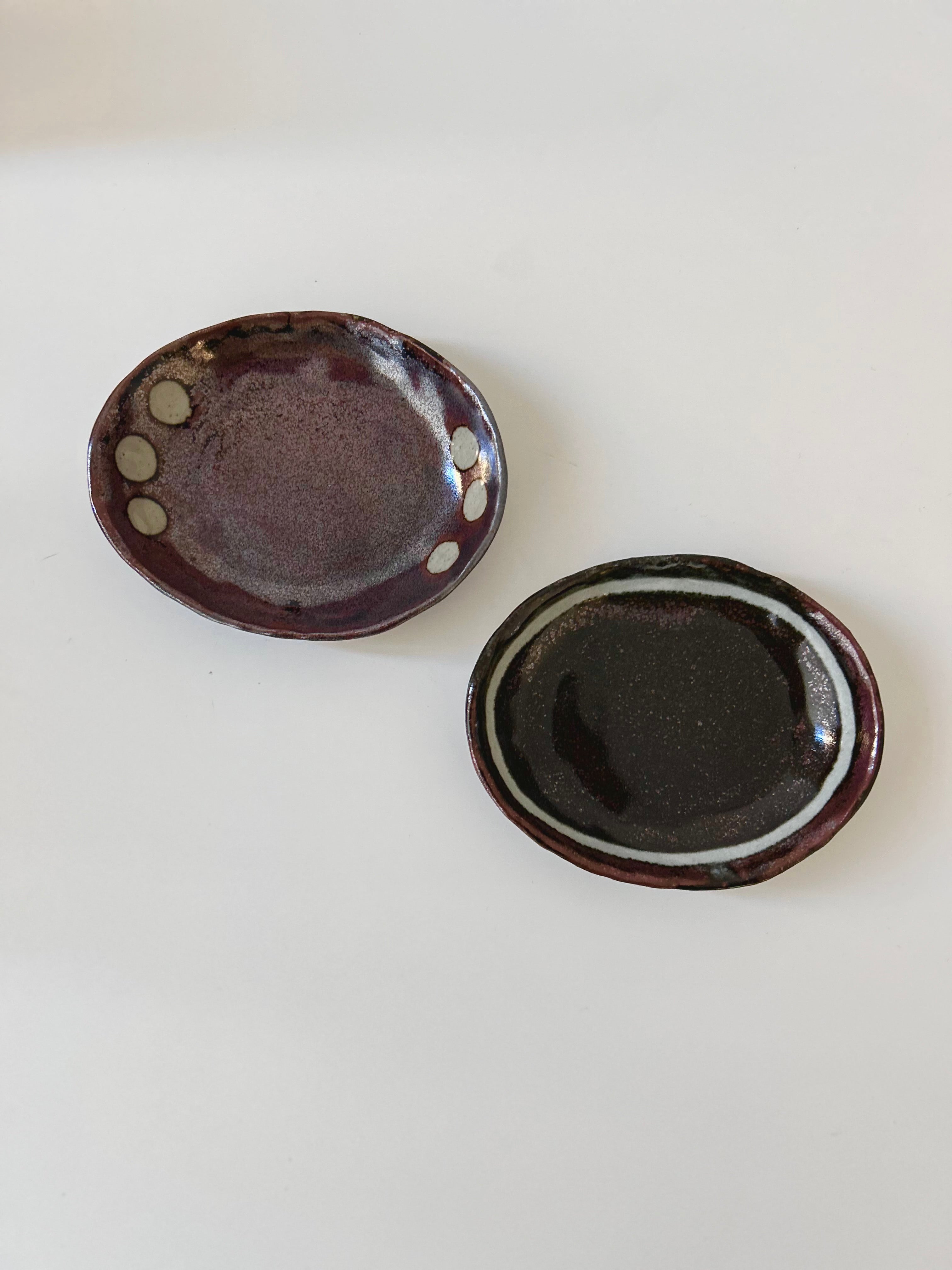 Maroon Small Plate (2 Designs)
