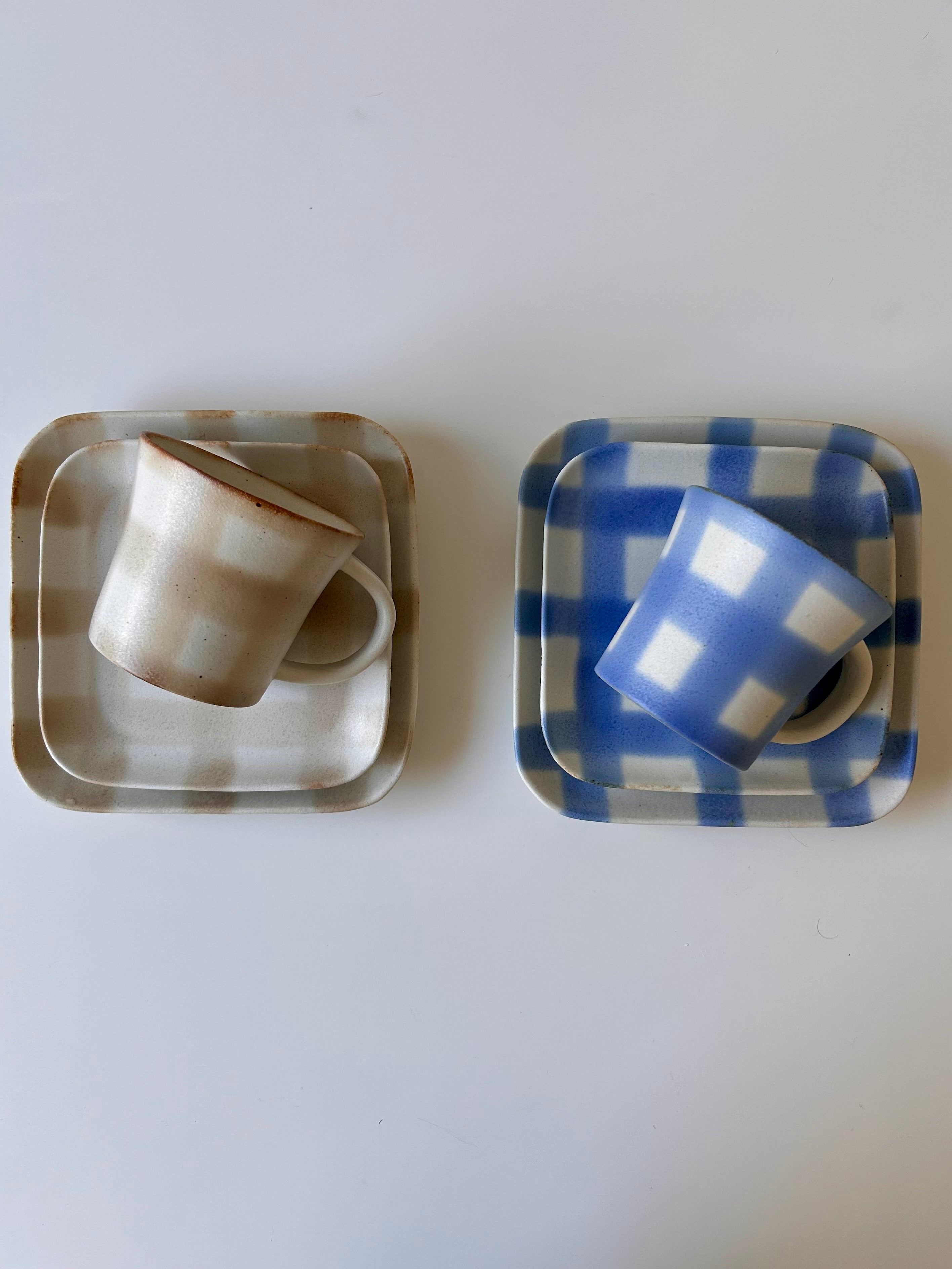 Honoka Checkerd Mug & Plates Set