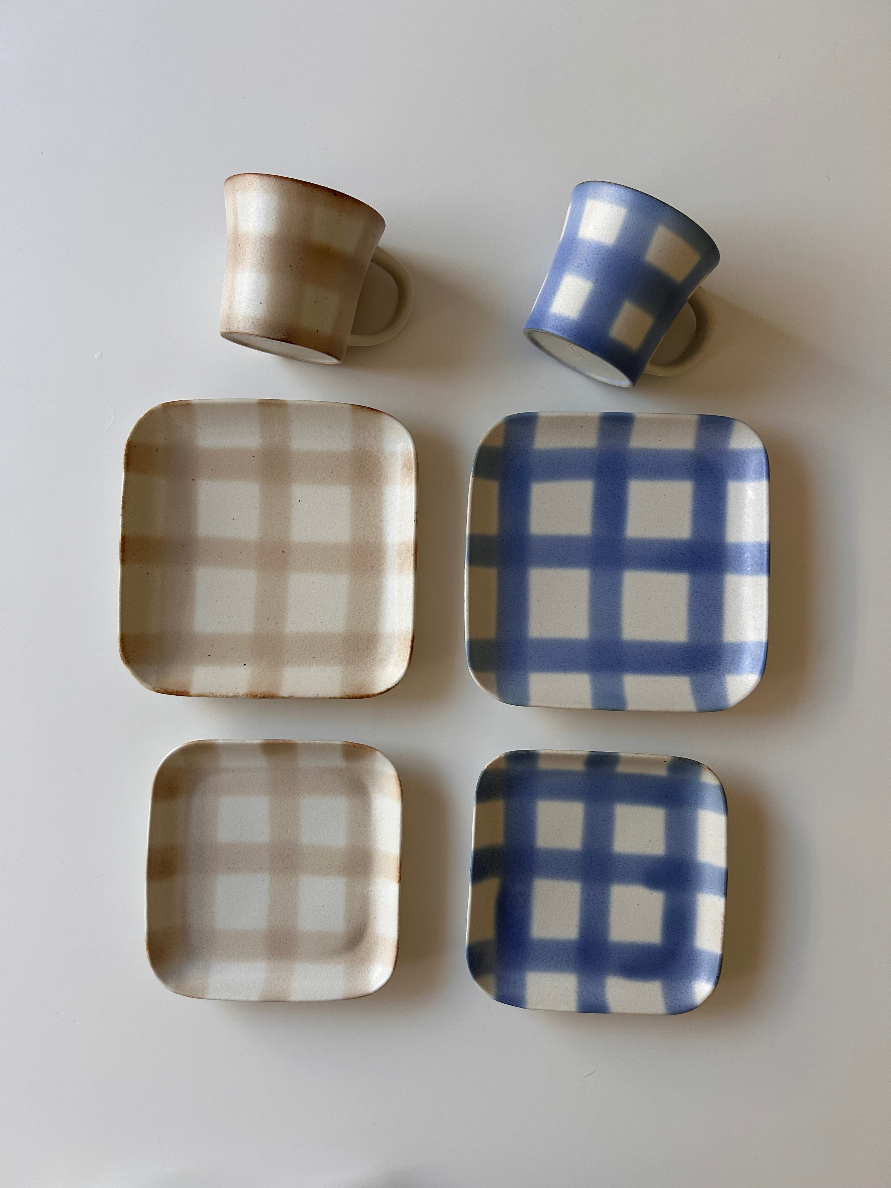 Honoka Checkerd Mug & Plates Set