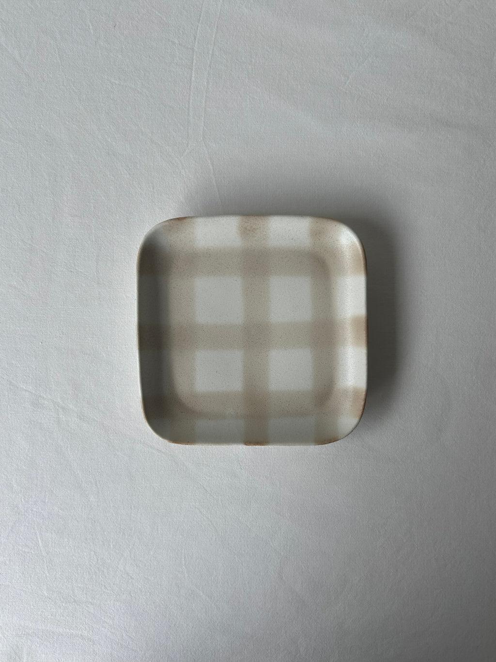 Honoka Checkerd Plate - Latte Brown
