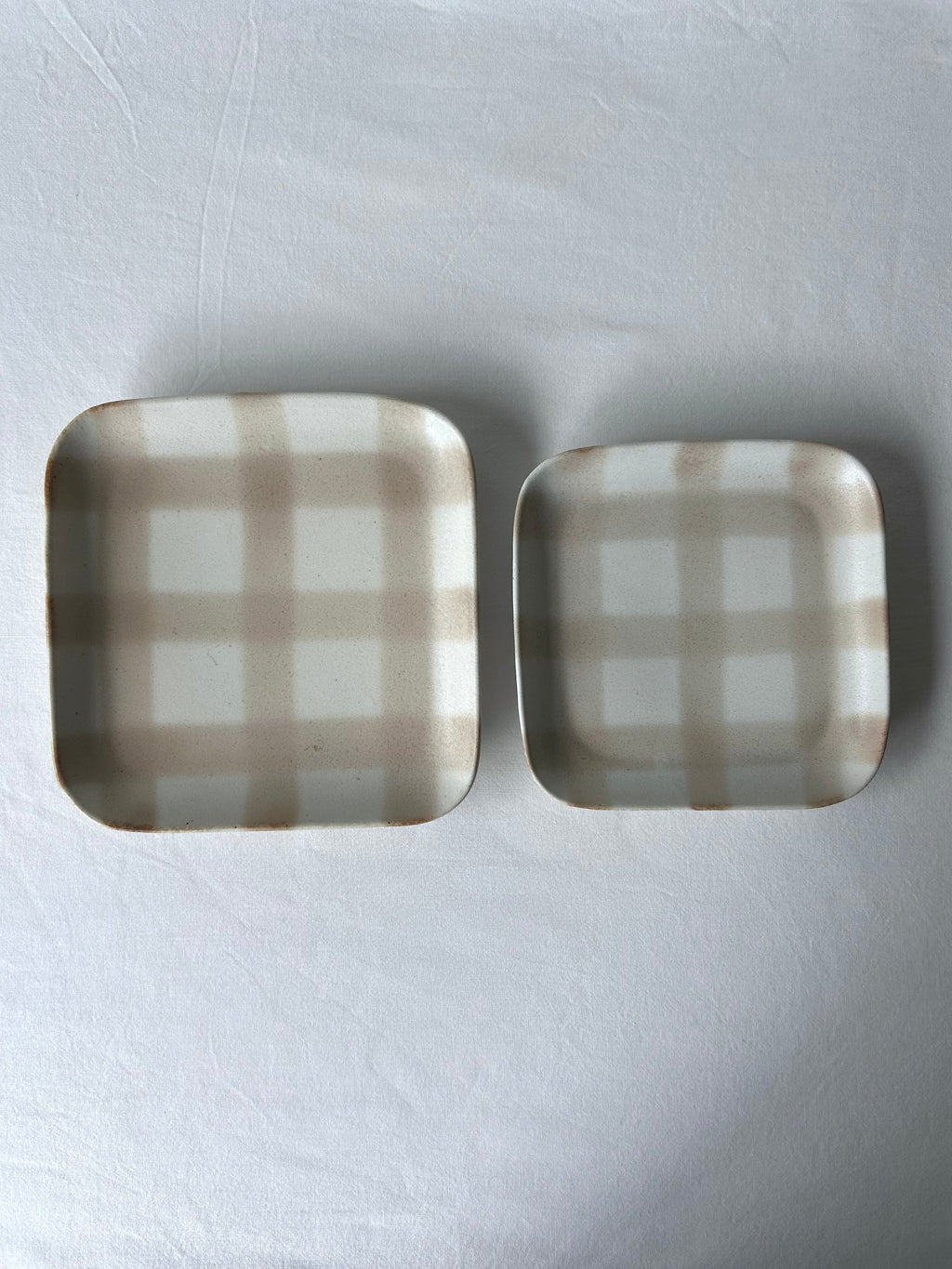 Honoka Checkerd Plate - Latte Brown