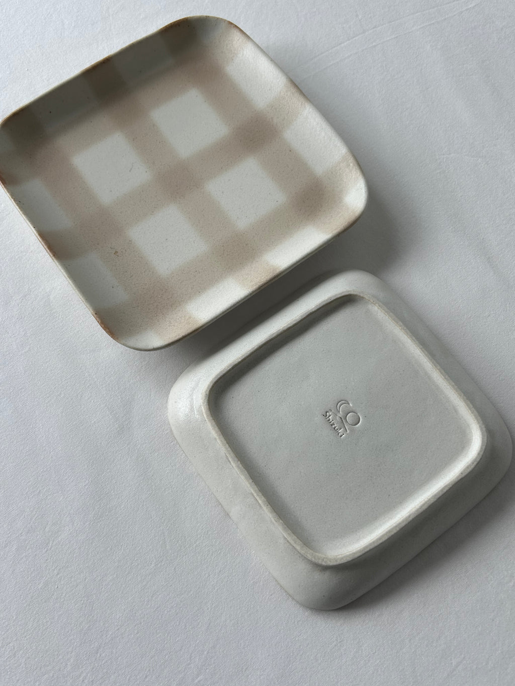 Honoka Checkerd Plate - Latte Brown