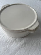 Flat White Lidded Pot