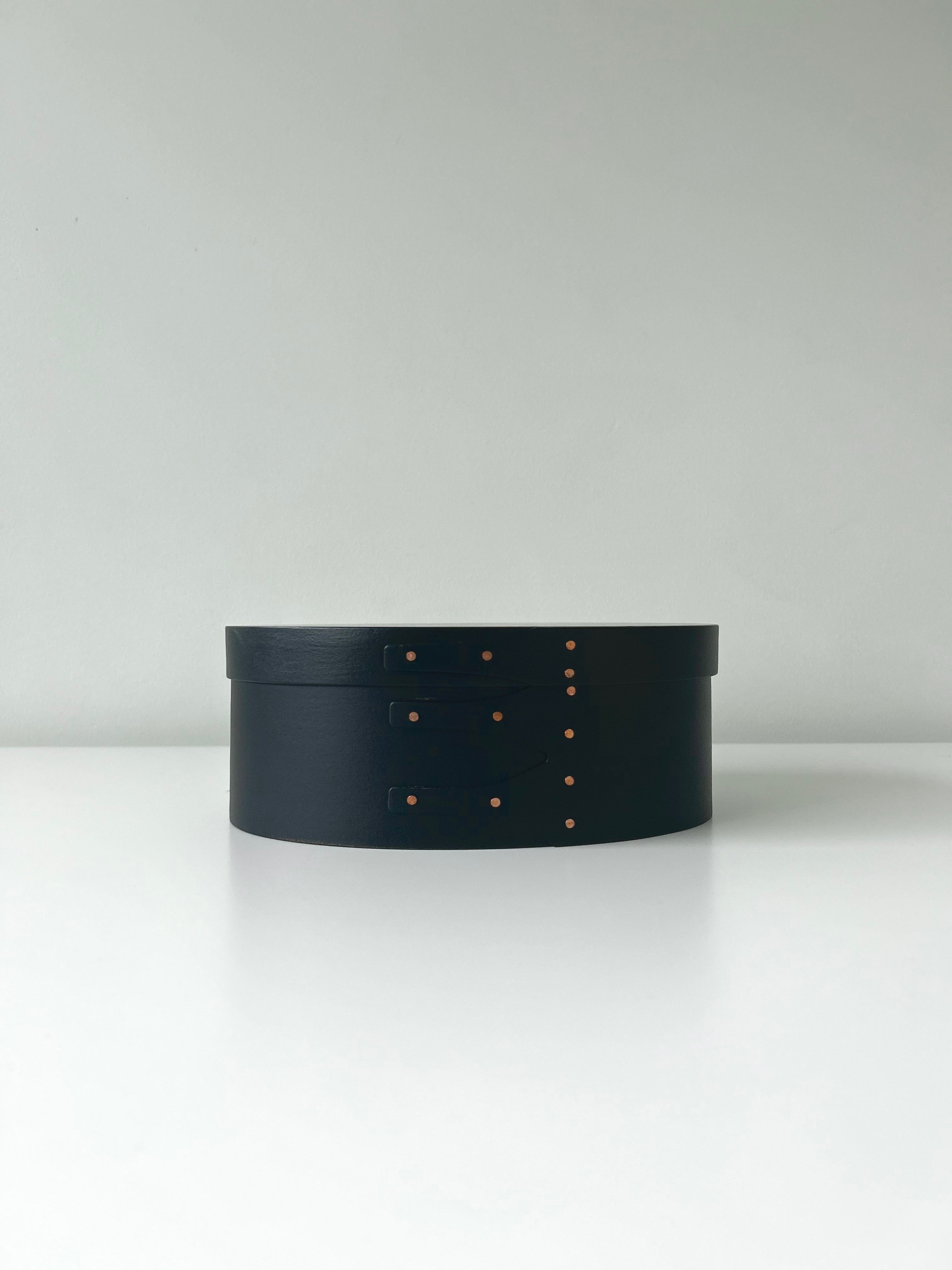 Shaker Black Oval Box