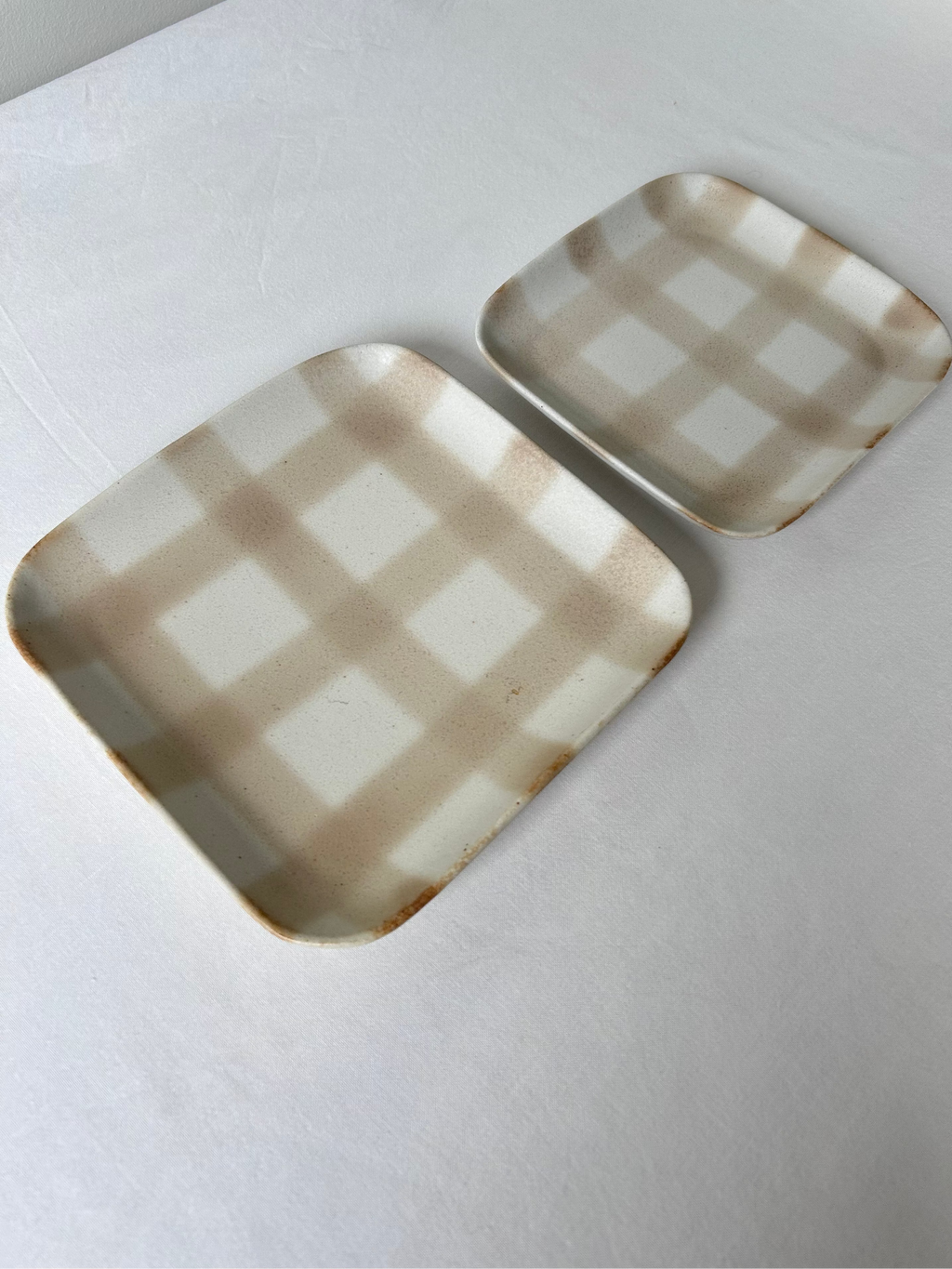 Honoka Checkerd Plate - Latte Brown